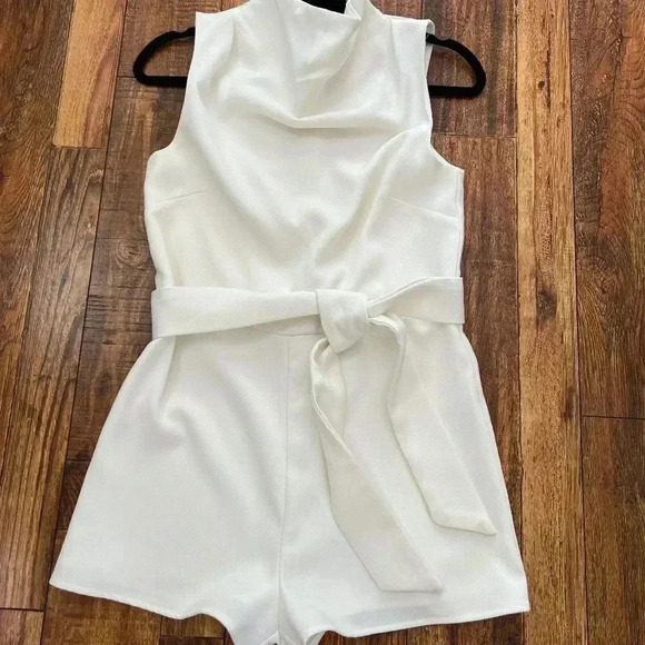 Keepsake Cream Ivory White Romper With Sash S - Picture 1 of 11